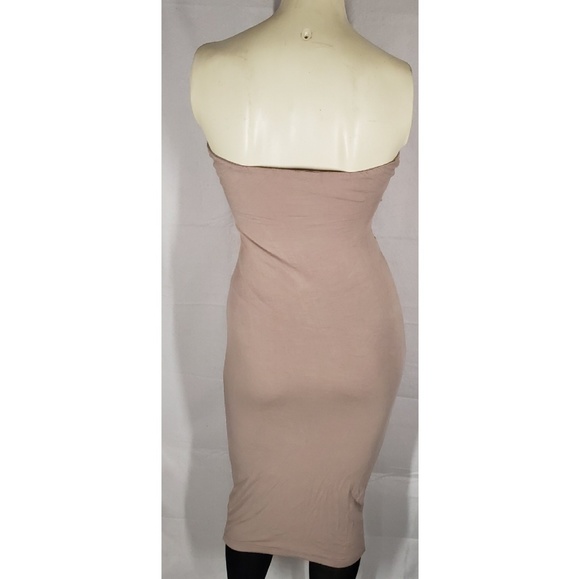 Fashion Nova Strapless Dress - Picture 3 of 4